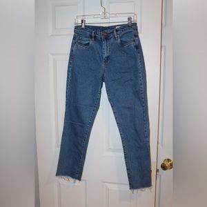 BLANKNYC “the Madison crop” very lightly worn ankle length jeans size 28